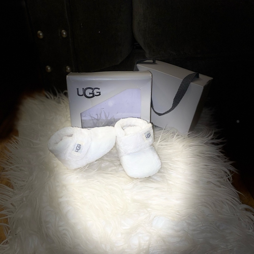 Furry infant Uggs white